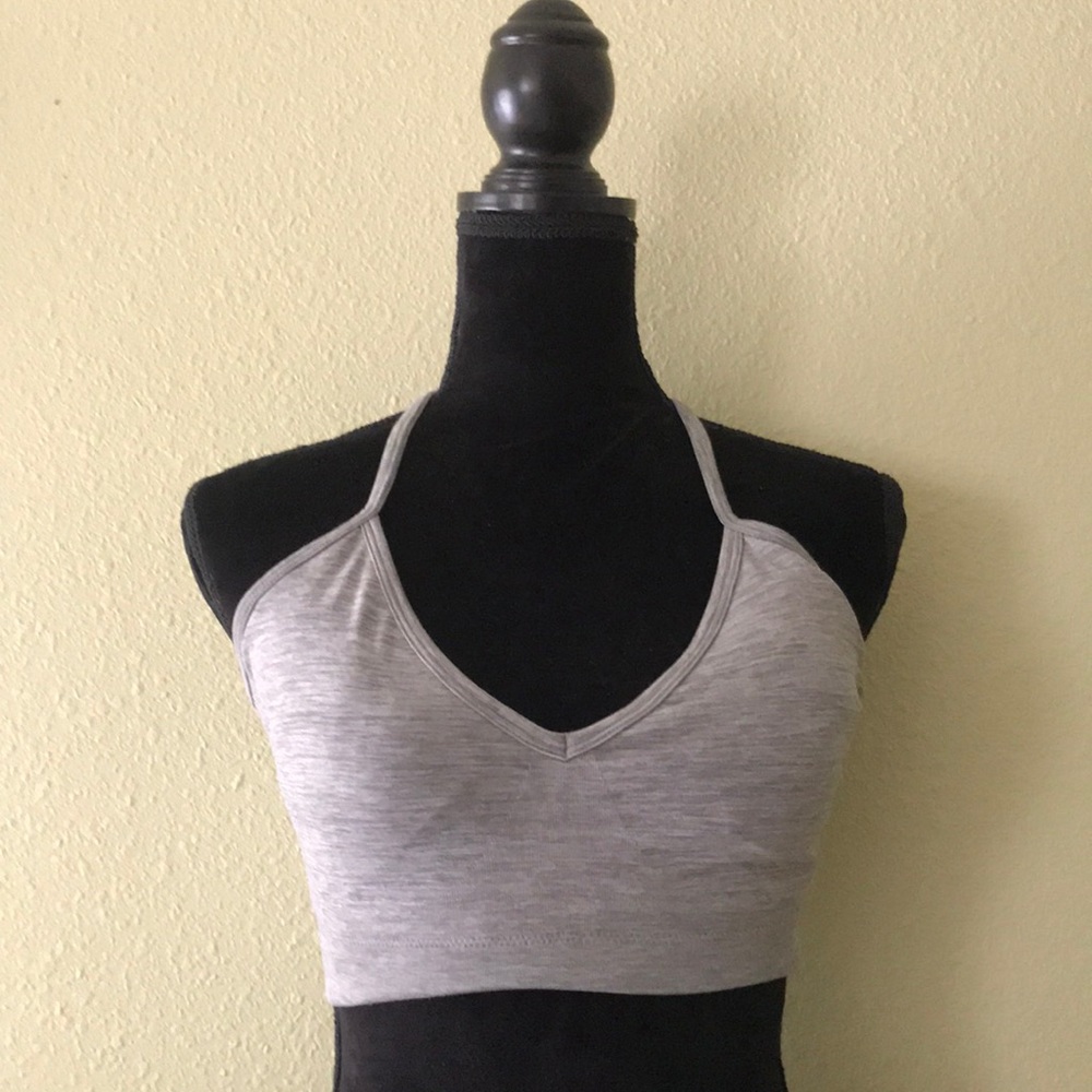 NWOT NBW Secret Treasures cross back strap sports bra